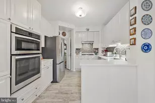 19350 Magnolia Square, Leesburg, VA 20176 - Photo 9