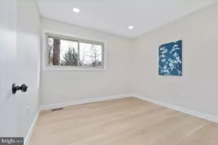 123 Hillsdale Dr, Sterling, VA 20164 - Photo 21