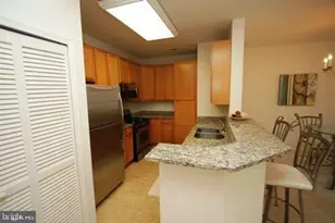 21222 McFadden Square, Sterling, VA 20165 - Photo 3