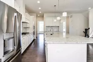 42031 Guardfish Way, Brambleton, VA 20148 - Photo 9