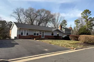 905 W Poplar Rd, Sterling, VA 20164 - Photo 55