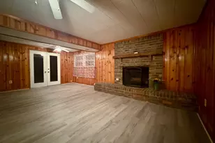 905 W Poplar Rd, Sterling, VA 20164 - Photo 51