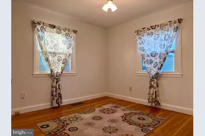 905 W Poplar Road, Sterling, VA 20164 - Photo 35