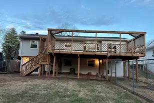 905 W Poplar Rd, Sterling, VA 20164 - Photo 53