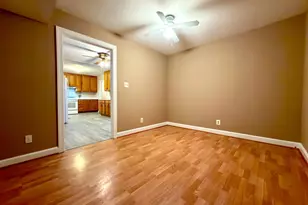 905 W Poplar Rd, Sterling, VA 20164 - Photo 21