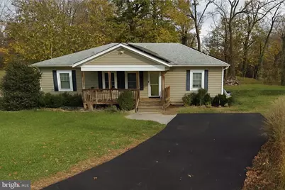 13 S Hughes Street, Hamilton, VA 20158 - Photo 1