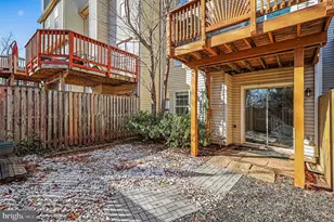 44102 Gala Cir, Ashburn, VA 20147 - Photo 35