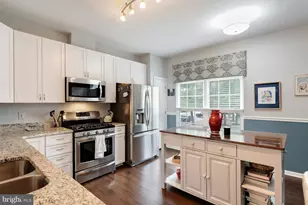 20908 Butterwood Falls Terrace, Sterling, VA 20165 - Photo 11