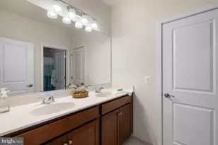 42905 Sandy Quail Ter, Ashburn, VA 20148 - Photo 29