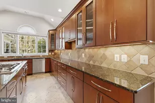 43589 Edison Club Ct, Ashburn, VA 20147 - Photo 7