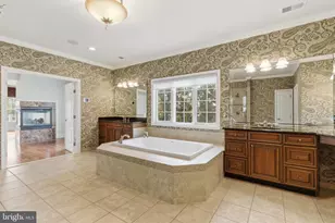 43589 Edison Club Ct, Ashburn, VA 20147 - Photo 73