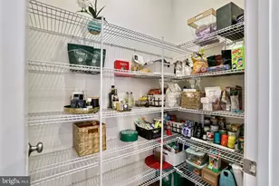 20305 Savin Hill Dr, Ashburn, VA 20147 - Photo 11