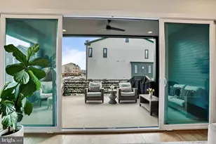 20305 Savin Hill Dr, Ashburn, VA 20147 - Photo 17