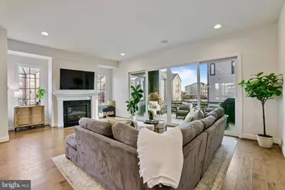 20305 Savin Hill Drive, Ashburn, VA 20147 - Photo 5