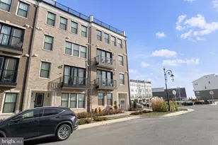 42662 Darala Dr, Ashburn, VA 20147 - Photo 3