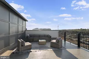 42662 Darala Dr, Ashburn, VA 20147 - Photo 37