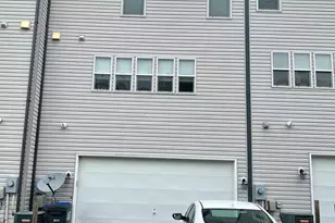 21027 Ashburn Heights Dr, Ashburn, VA 20148 - Photo 3