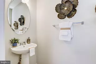 42506 Oxford Forest Cir, Chantilly, VA 20152 - Photo 11