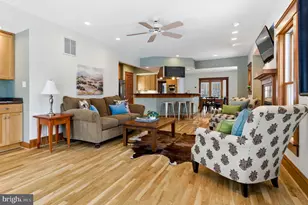 126 S 29th St, Purcellville, VA 20132 - Photo 21