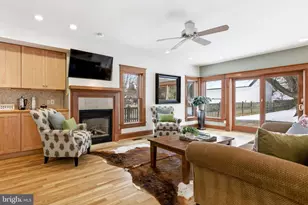 126 S 29th St, Purcellville, VA 20132 - Photo 19