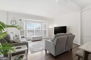 18525 Sierra Springs Square, Leesburg, VA 20176 - Photo 5