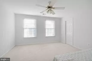 20913 Solomons Ct, Sterling, VA 20165 - Photo 25