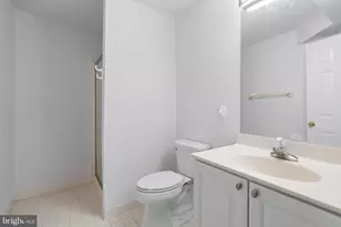 20913 Solomons Ct, Sterling, VA 20165 - Photo 39