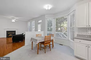 20913 Solomons Ct, Sterling, VA 20165 - Photo 13