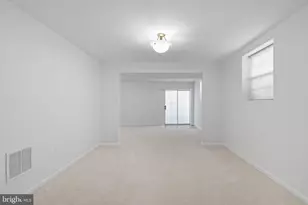 20913 Solomons Ct, Sterling, VA 20165 - Photo 33