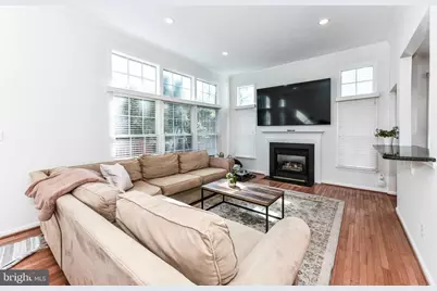 46342 Summerhill Place, Sterling, VA 20165 - Photo 11