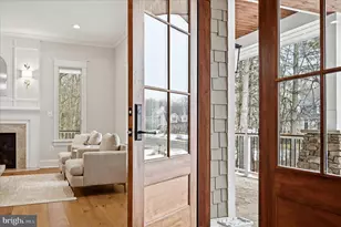 22597 Redhill Manor Ct, Leesburg, VA 20175 - Photo 7