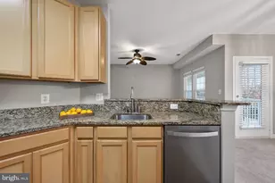 42531 Rockrose Square, Brambleton, VA 20148 - Photo 23