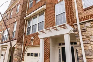 21927 Windy Oaks Square, Broadlands, VA 20148 - Photo 3