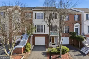 25559 Fretton Square, Chantilly, VA 20152 - Photo 1
