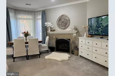 660 Gateway Drive SE #111, Leesburg, VA 20175 - Photo 5