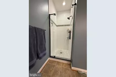 660 Gateway Drive SE #111, Leesburg, VA 20175 - Photo 17