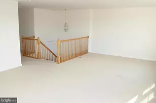 13570 Village Green Dr, Leesburg, VA 20176 - Photo 11