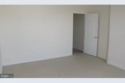 13570 Village Green Drive, Leesburg, VA 20176 - Photo 9