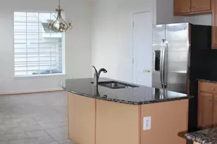 13570 Village Green Dr, Leesburg, VA 20176 - Photo 7