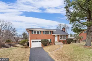 12 Earlybird Ave, Round Hill, VA 20141 - Photo 1