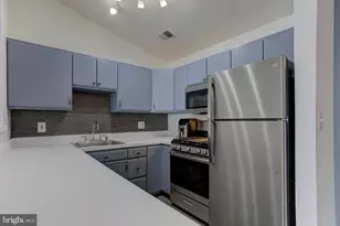 645 Constellation Square SE, Leesburg, VA 20175 - Photo 7