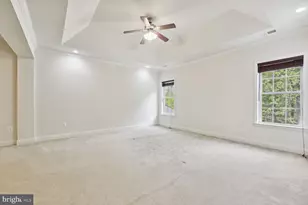 42938 Courtland Chase Square, Ashburn, VA 20148 - Photo 9