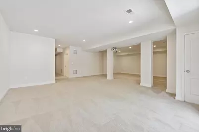 42938 Courtland Chase Square, Ashburn, VA 20148 - Photo 17