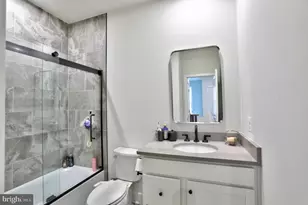 43330 Farringdon Sq, Broadlands, VA 20148 - Photo 21