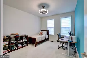 43330 Farringdon Sq, Broadlands, VA 20148 - Photo 17