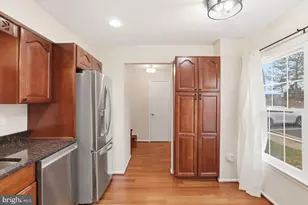 9 Conoy Ct, Sterling, VA 20165 - Photo 7