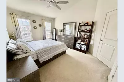 23689 Sailfish Square, Brambleton, VA 20148 - Photo 15