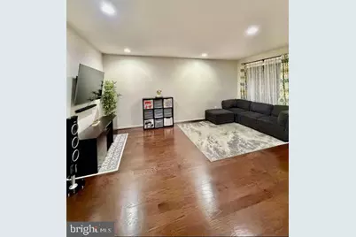 23689 Sailfish Square, Brambleton, VA 20148 - Photo 3