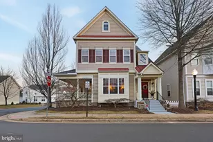 36107 Legend Drive, Round Hill, VA 20141 - Photo 3