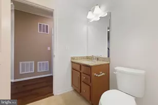 43377 Southland St, Ashburn, VA 20148 - Photo 11